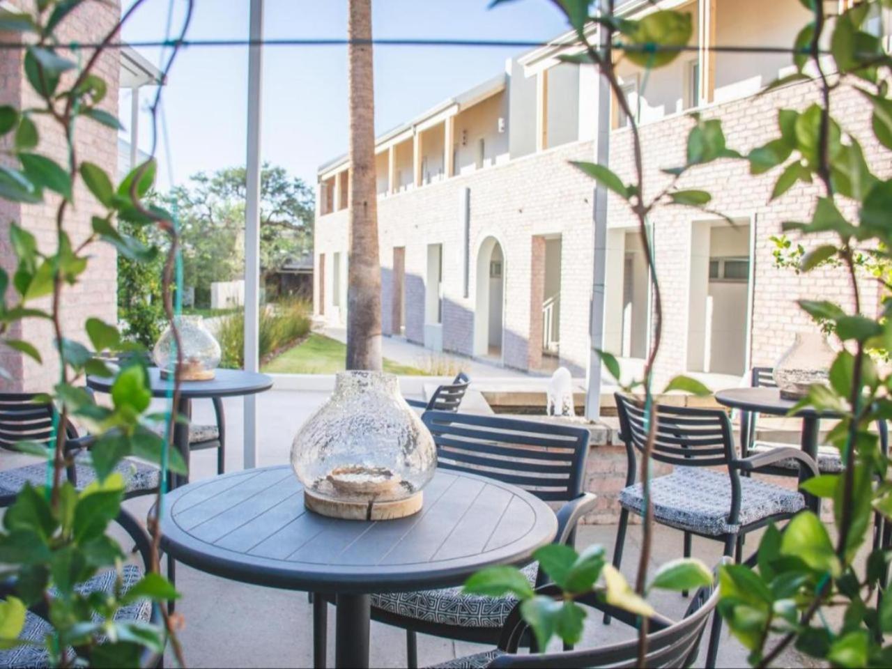 The Windhoek Luxury Suites Εξωτερικό φωτογραφία