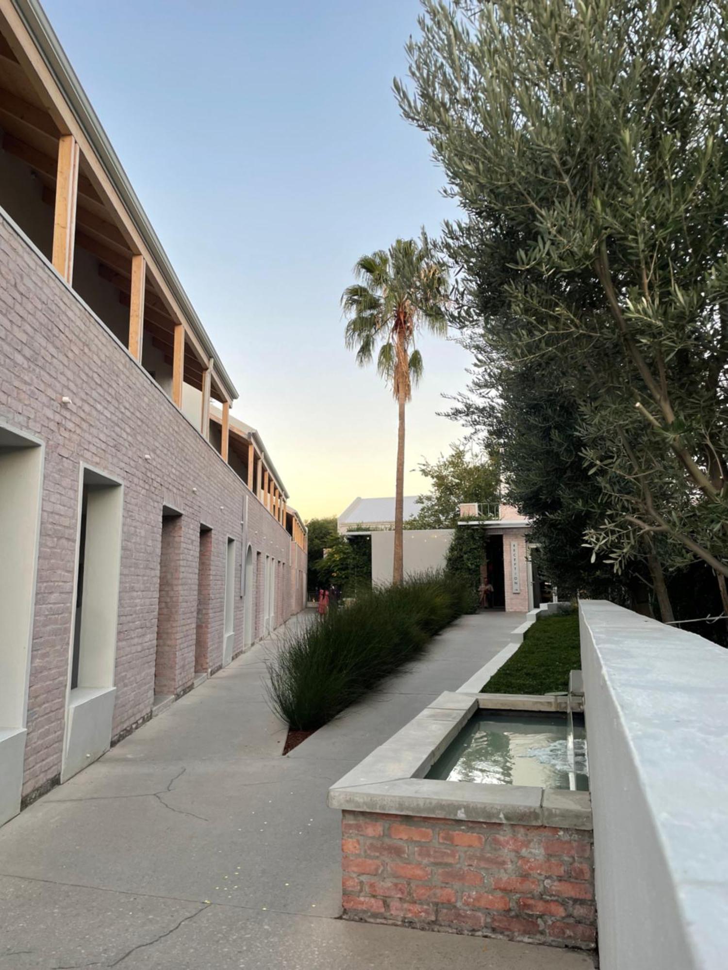 The Windhoek Luxury Suites Εξωτερικό φωτογραφία
