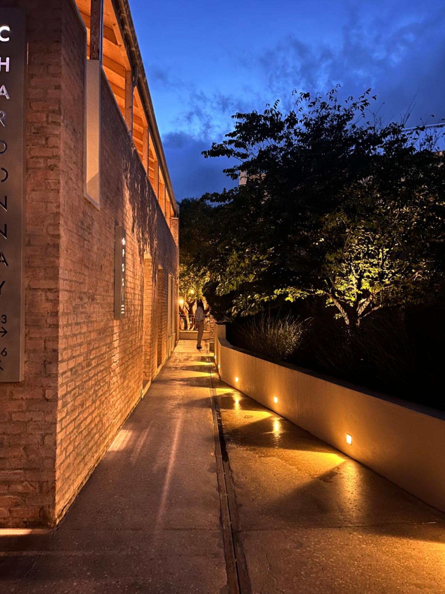 The Windhoek Luxury Suites Εξωτερικό φωτογραφία